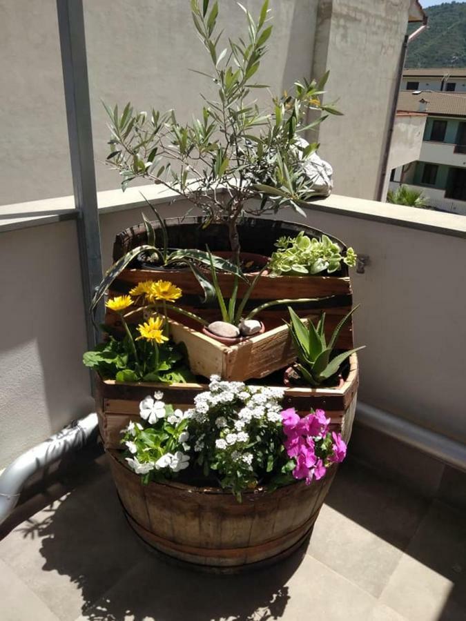 Via Ziino 70 Apartment Oliveri Exterior photo
